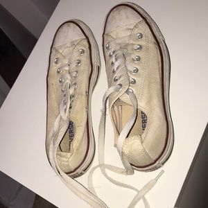 White low top converse
